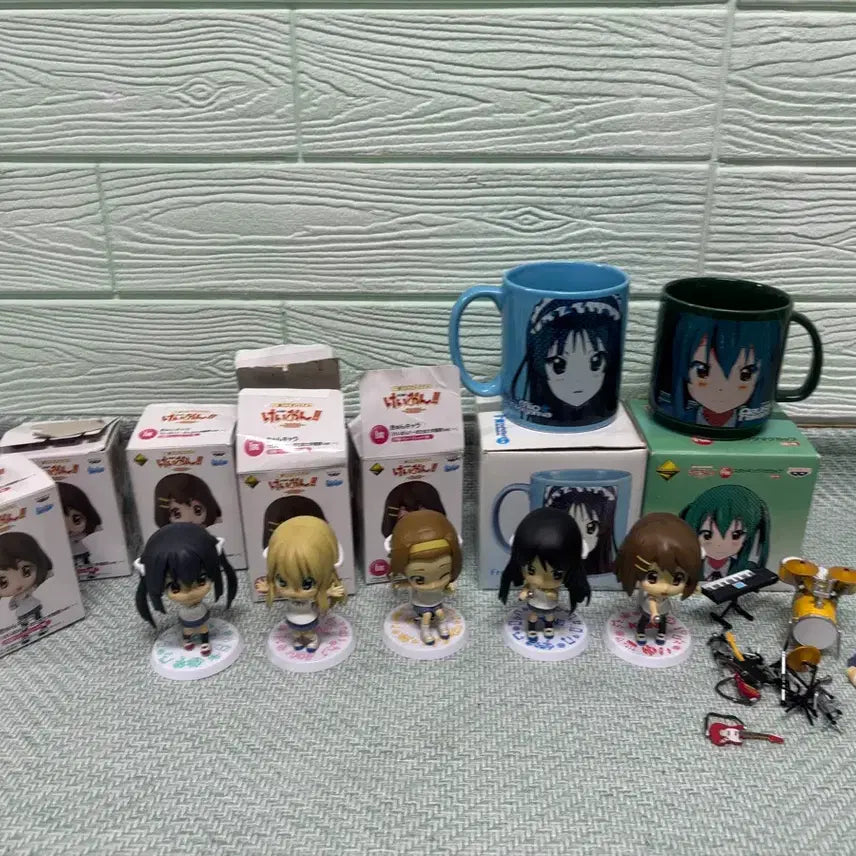 [BUNJANG] K-ON! Chibi큥 Figure Bundle with Mio &amp; Azusa Mug Cups / 케이온굿즈 일괄 치비큥 피규우 미오머그컵 아즈사머그컵