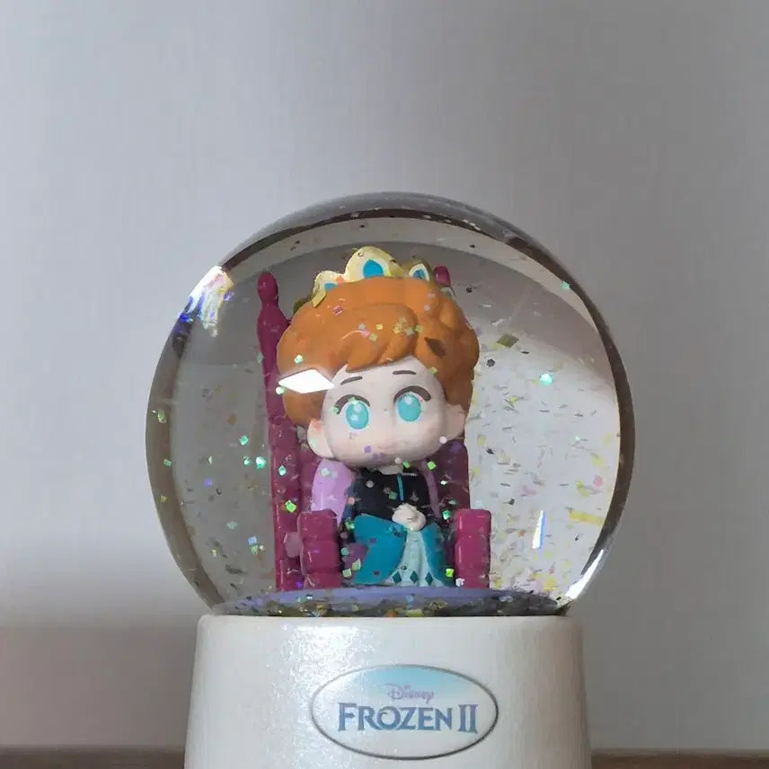 [BUNJANG] Frozen Queen Anna Snow Globe / 겨울왕국 안나여왕 스노우볼 52토이즈
