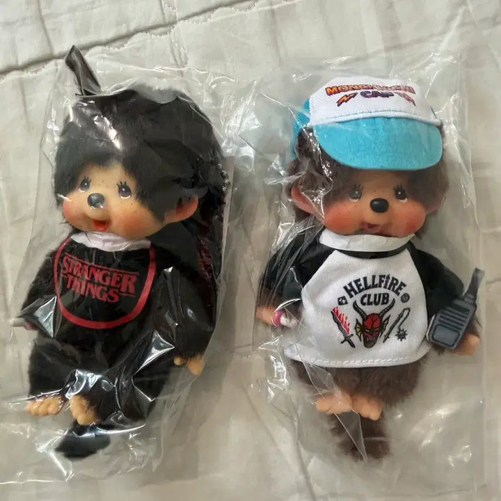 [BUNJANG] Stranger Things Monchhichi 2 Types Bundle Set (Sealed) / 미개봉 기묘한이야기 몬치치 2종 일괄