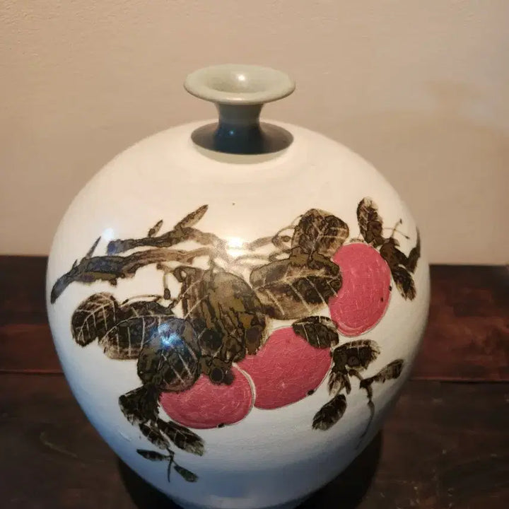 [BUNJANG] Master Potter Jang Young-an Buncheong Iron-Painted Fruit Motif Vase / 도예명장] 수안 장영안 작가의 분청 철화진사과실문호, 일상의 품격을 높이