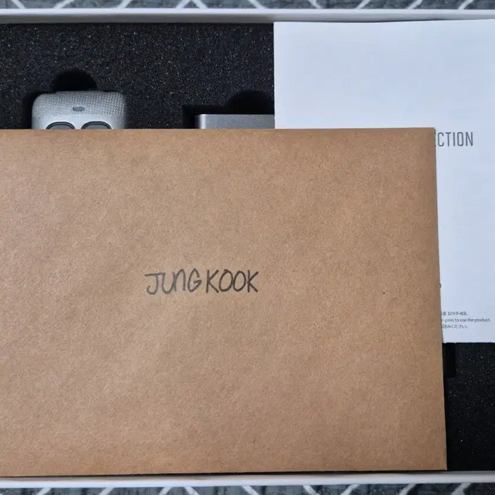 [BUNJANG] BTS Jungkook Bluetooth Speaker Mood Lamp with Photocard / 방탄 정국 블루투스 스피커 무드등 JK BTS 정국포카