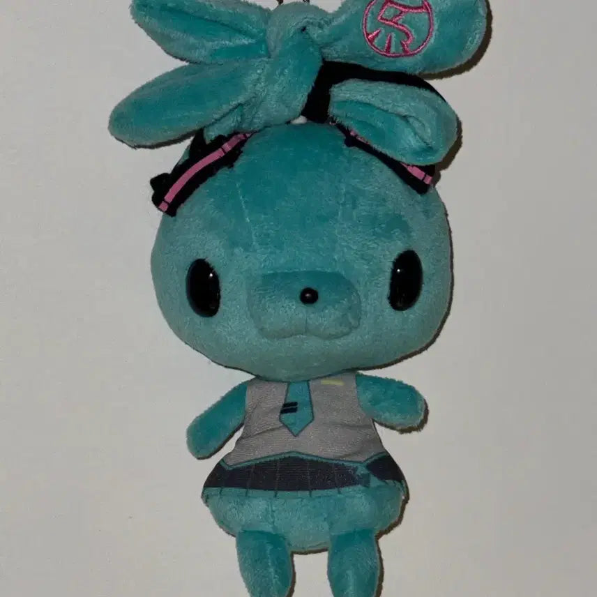 [BUNJANG] Genuine Vintage Hatsune Miku Gloomy Rabbit Mascot Keyring / 정품 고전 하츠네 미쿠 범용토끼 글루미 릴패스 마스코트 키링