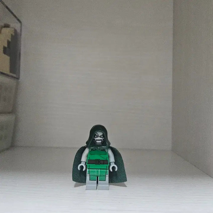 [BUNJANG] LEGO Marvel Doctor Doom Figure / 마블 레고 닥터둠 피규어