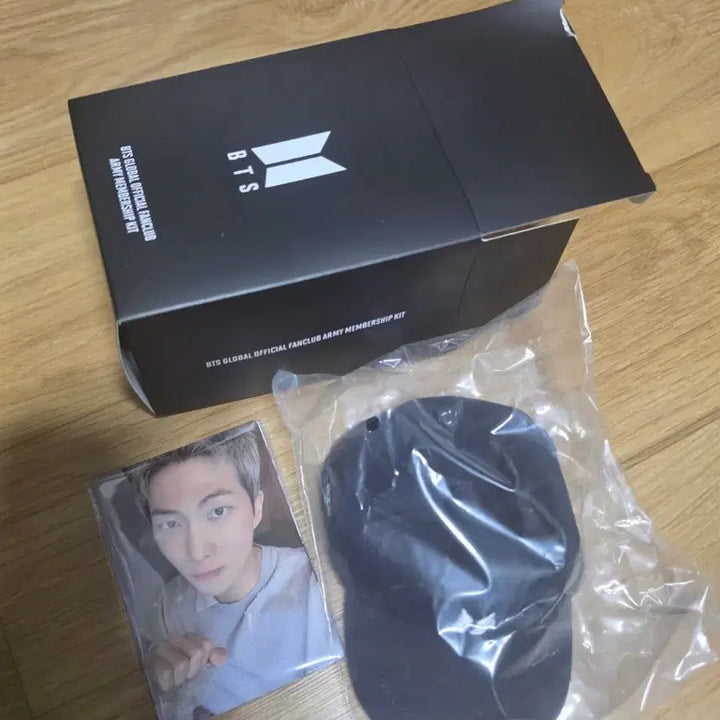 [BUNJANG] BTS ARMY Membership V7 Gift Box (Sealed) / 아미멤버십 v7 기프트  미개봉