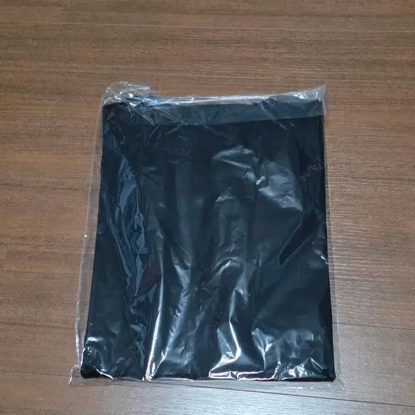 [BUNJANG] Hoshimachi Suisei 2024 Midnight Grand Orchestra T-Shirt (Size L, Sealed) / 호시마치 스이세이 2024 미드그라 티셔츠 미개봉 홀로라이브