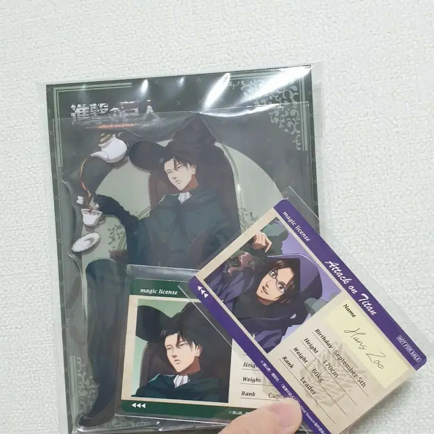 [BUNJANG] Attack on Titan Levi Wizard Acrylic Stand (Sealed) + Bonus Item / 진격거 진격의 거인 리바이 마법사 아크릴(미개봉)+특전 포함