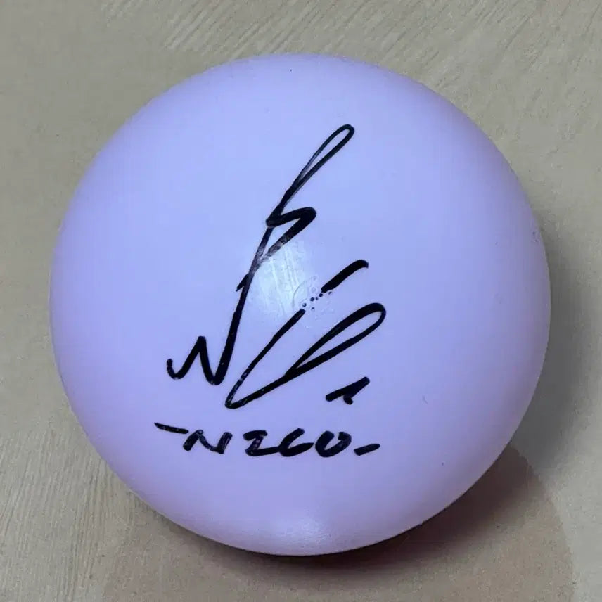 [BUNJANG] &amp;TEAM Nicholas Signed Baseball / 앤팀 니콜라스 싸인볼