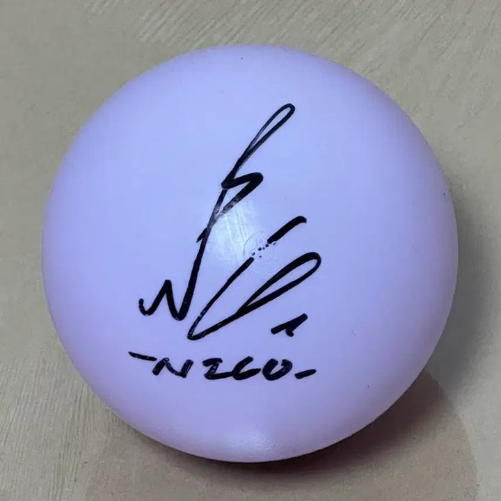 [BUNJANG] &amp;TEAM Nicholas Signed Baseball / 앤팀 니콜라스 싸인볼