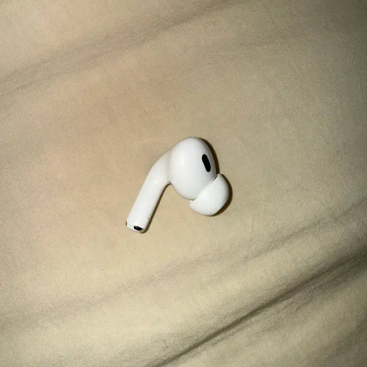 [BUNJANG] Apple AirPods Pro 2 Left Unit &amp; Case / 에어팟 프로 2 왼쪽 유닛,본체