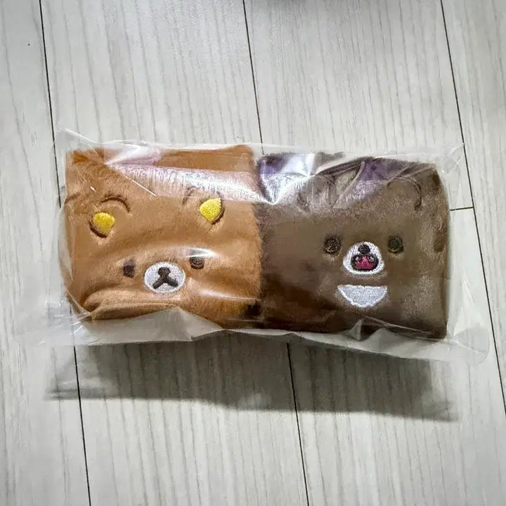 [BUNJANG] Rilakkuma &amp; Kogumaychan Mini Pouch, Airpods Case, Keyring Bundle Set / [일괄] 리락쿠마 차이로이고구마 미니 파우치 에어팟 케이스 키링 세트