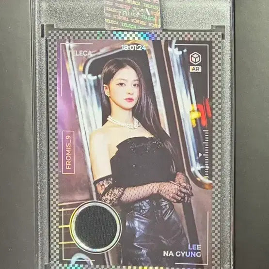 [BUNJANG] fromis_9 Lee Nagyung Limited Edition Patch Card / 프로미스나인 프미나 리미티드 에디션 이나경 패치 카트