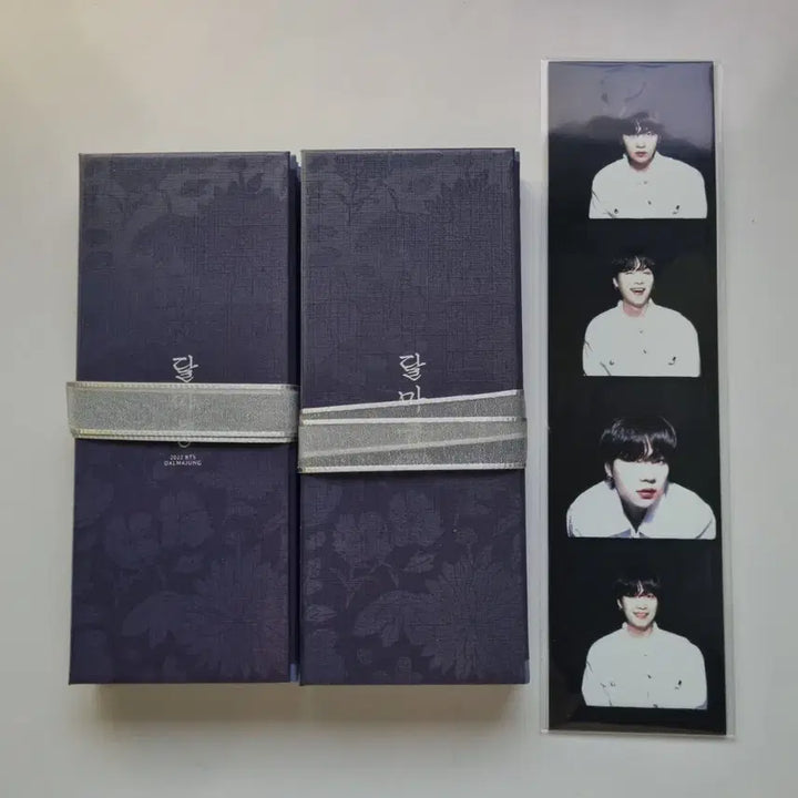 [BUNJANG] BTS Suga Dalmajung Mini Folding Photo Set Butter Weverse Lucky Draw / 방탄 굿즈+위버스특전 슈가 버터네컷