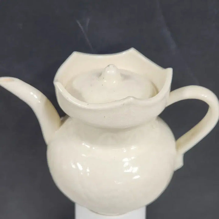 [BUNJANG] Chinese Celadon Porcelain Song Dynasty White Porcelain Flower Shaped Ewer / 중국도자기              송대 백자 화형 집호