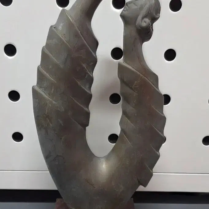 [BUNJANG] Bronze Abstract Figurine Sculpture (Approx. 40cm Height) / 브론즈 추상 인물 조각상 높이약40cm