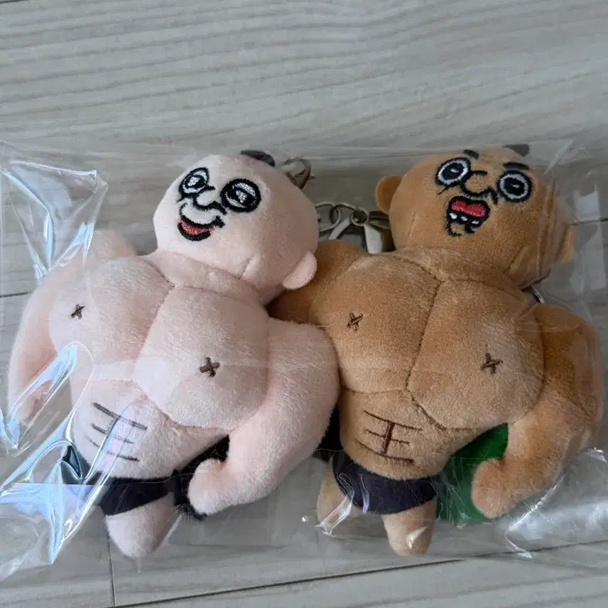 [BUNJANG] Muscle Bread Keychain Set (Tanning &amp; Basic Versions) / [일괄] 근육 빵빵이 인형 키링 세트