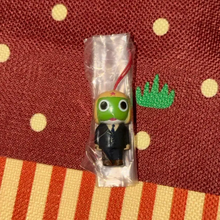 [BUNJANG] Sgt. Frog Keroro Okikagde Dress-Up Strap - Formal Wear / 케로로 중사 케로로 오키가에 정장 옷입히기 스트랩