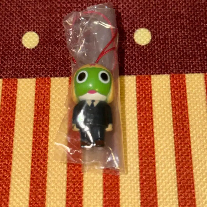 [BUNJANG] Sgt. Frog Keroro Okikagde Dress-Up Strap - Formal Wear / 케로로 중사 케로로 오키가에 정장 옷입히기 스트랩