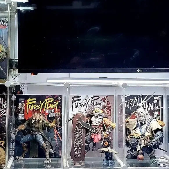 [BUNJANG] Furry Planet Action Figures Complete Set with King Lion Throne / 퓨레이플래닛 수인액션 피규어 전종 과 노타왕좌 택배가능.