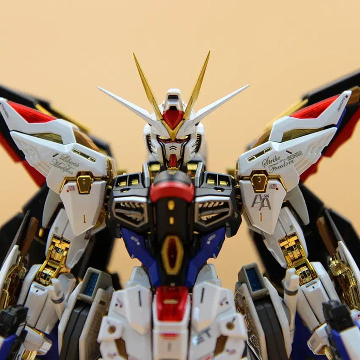 [BUNJANG] MGEX Strike Freedom Titanium Finish Coated Painted Completed Model / [MGEX] 스트라이크 프리덤 티타늄피니쉬 코팅/도색 완성작