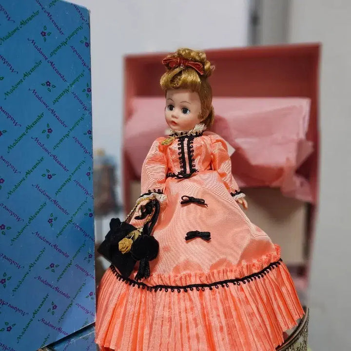 [BUNJANG] Madame Alexander Jasmine Coral Pink Dress 10-inch Doll / 마담 알렉산더 인형  자스민 코랄 핑크 드레스 10인치