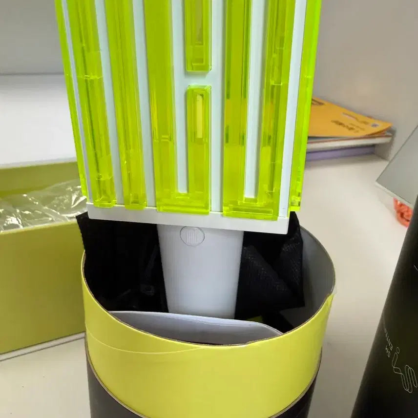 [BUNJANG] NCT Official Lightstick (Ver. 1) / 엔시티 응원봉(구)