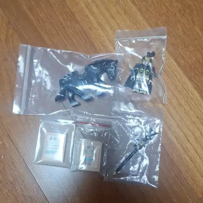 [BUNJANG] LEGO Custom Equipment (Rayley 1) / 레고 커스텀  삼국지 장비 (레일리1) <이번주까지만 싸게 팔아요>