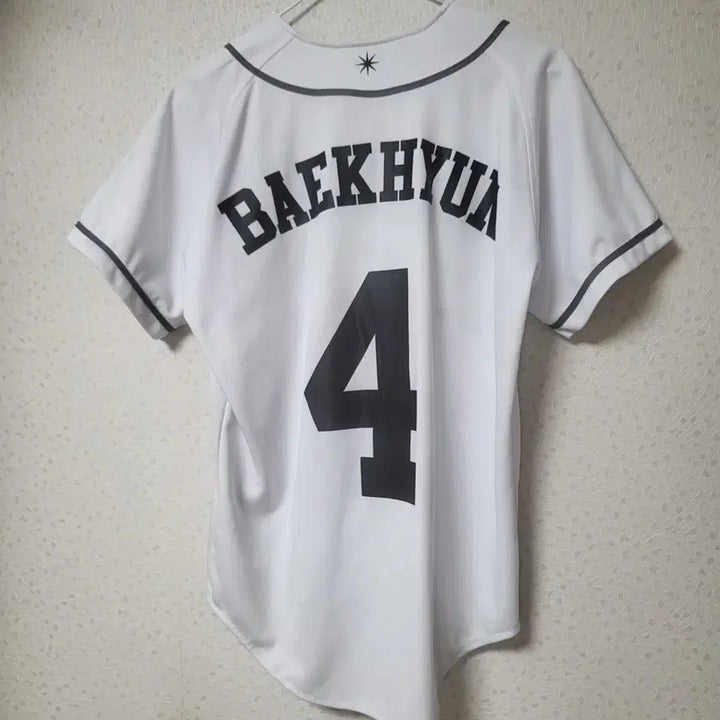 [BUNJANG] EXO Baekhyun Baseball Uniform / EXO 엑소 백현 야구 유니폼