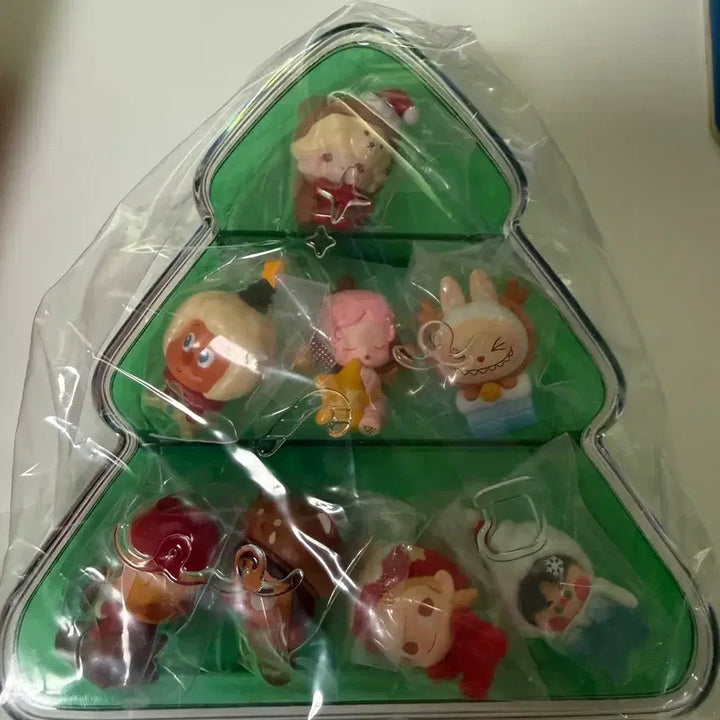 [BUNJANG] Pop Mart Christmas Tree Popbean Set / 팝마트 크리스마스 트리 팝빈 세트