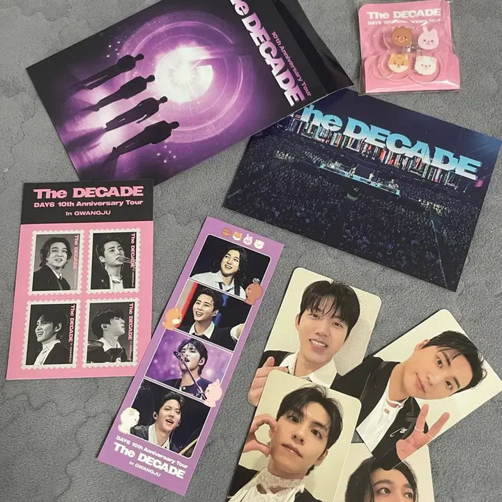 [BUNJANG] DAY6 The DECADE Concert Goods Full Set with Photocard / 데이식스 콘서트 굿즈 포카포함 풀구성 새상품