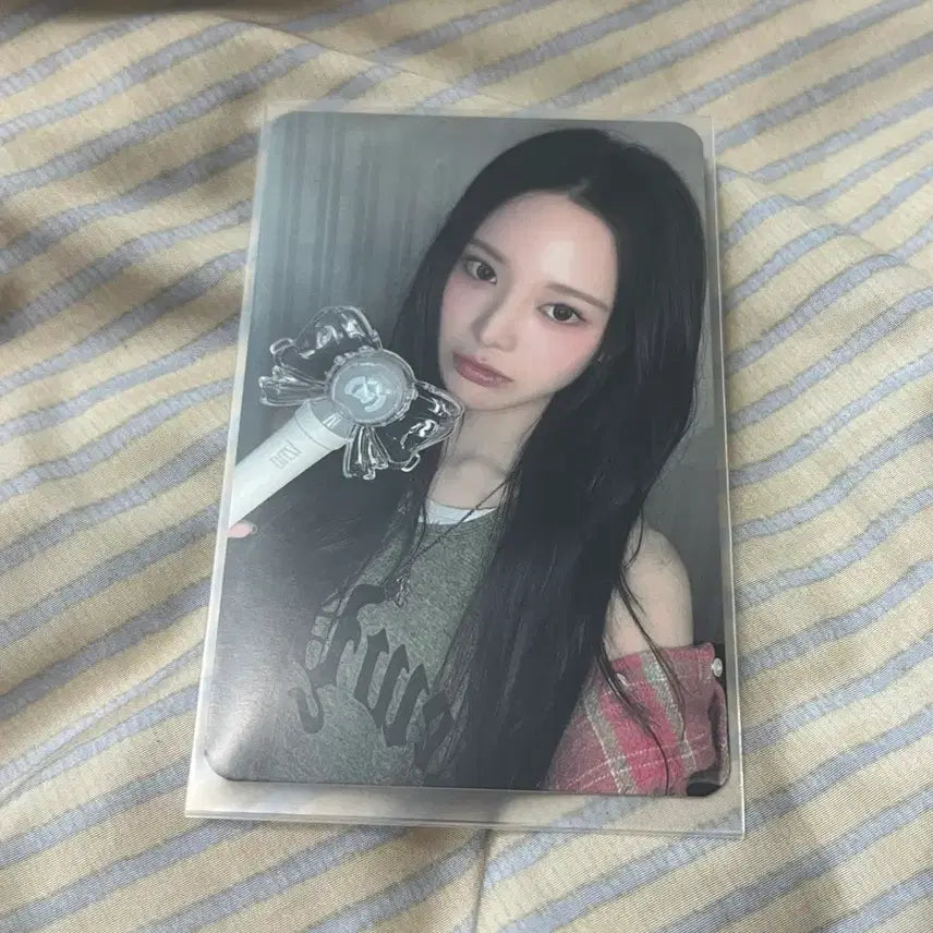 [BUNJANG] IZNA Jimin Metronome 3rd Week Studio Photocard / 이즈나 방지민 메트로놈 3주차 공방 포카 포토카드
