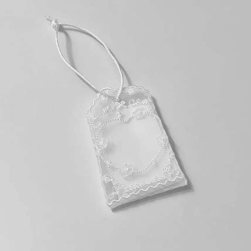 [BUNJANG] Ticket Winning Omamori Charm / 티켓 당첨 기원 오마모리 부적 가챠 화이트