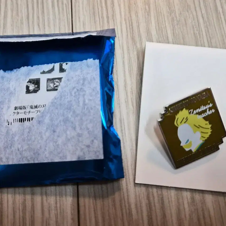 [BUNJANG] Demon Slayer Shinobu Kocho &amp; Giyuu Tomioka Motif Pin Badge Bundle Set / 귀멸의 칼날) 시노부 지고로 모티브 핀즈 일괄 무한성