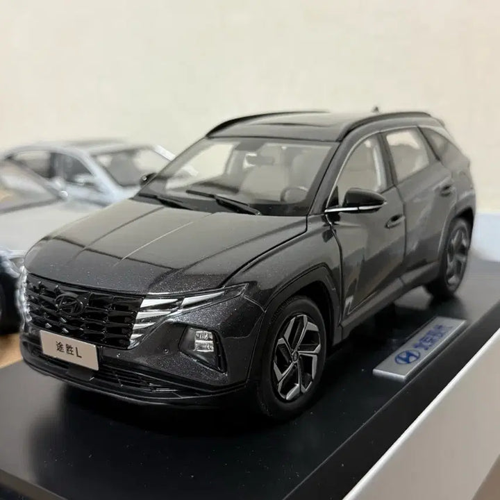 [BUNJANG] 1:18 Hyundai The All-New Tucson NX4 Diecast / 1:18 현대 디 올 뉴 투싼 NX4 다이캐스트