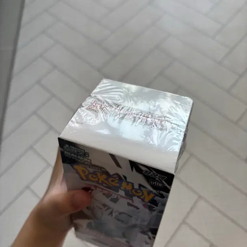 [BUNJANG] Pokemon Card White Flare Sealed Full Box / 포켓몬카드 화이트플레어 슈링크O 미개봉 풀박스