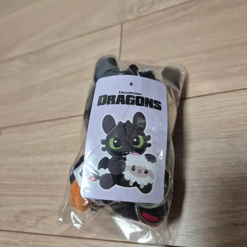 [BUNJANG] How to Train Your Dragon Toothless Olive Young Collaboration Keychain Plush / 드래곤 길들이기 올리브영 콜라보 투슬리스 키링 인형