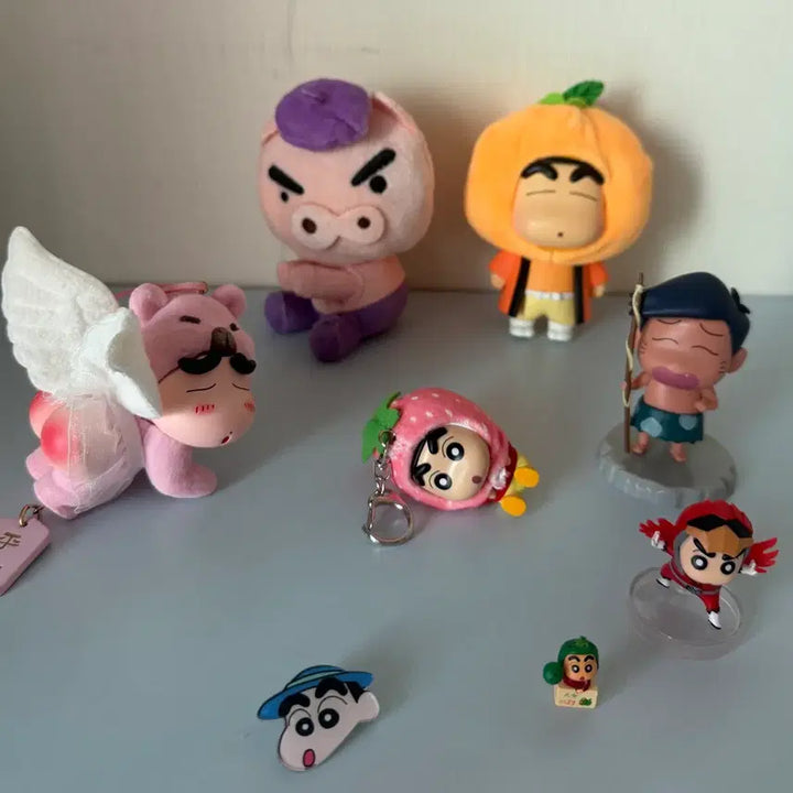 [BUNJANG] Crayon Shin-chan 8-Piece Figure/Plush/Keychain Set / 짱구 피규어/인형/키링 8종
