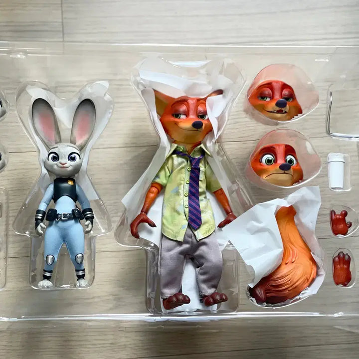 [BUNJANG] Gong Studio Zootopia Judy Hopps Action Figure (Damaged) / 공 스튜디오 주토피아(하자품) 판매합니다.