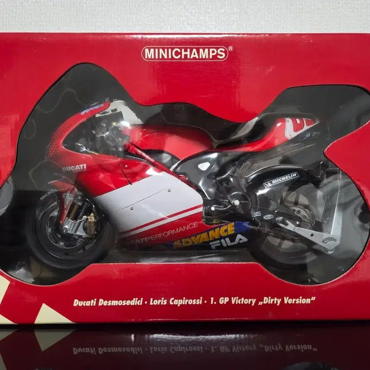 [BUNJANG] Minichamps 1/6 Ducati Desmosedici Loris Capirossi GP Winner "Dirty Version" Diecast Model / 미니챔프 1/6 두카티 데스모세디치 다이캐스트