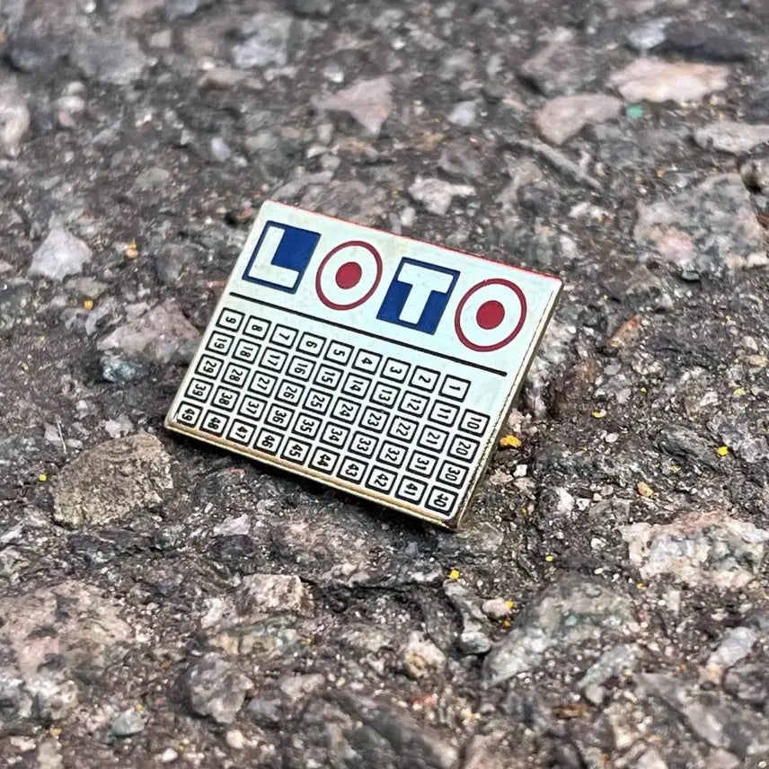 [BUNJANG] LOTO France Lottery Vintage Pin Badge / LOTO 로토 프랑스복권 로또 프랑스뱃지 빈티지뱃지 핀브로치 A228
