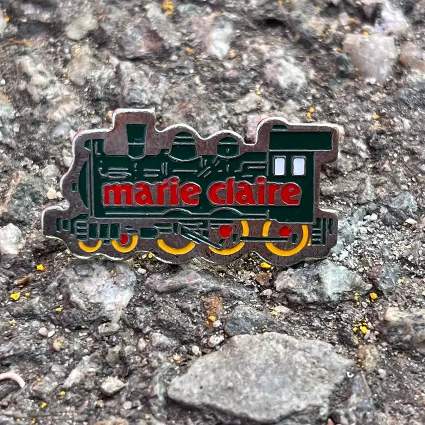 [BUNJANG] Marie Claire Vintage Train French Pin Brooch / MARIECLAIRE 마리끌레르 빈티지기차 프랑스뱃지 빈티지뱃지 A229