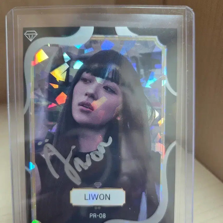 [BUNJANG] VVS LIWON Signed Photocard / VVS 리원 LIWON 친필싸인 포토카드