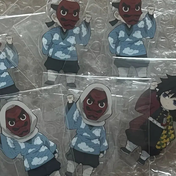 [BUNJANG] Demon Slayer Giyu &amp; Urokodaki Connected Acrylic Stand (Sealed) / (미개봉) 귀멸의칼날 연결아크릴 기유 우로코다키