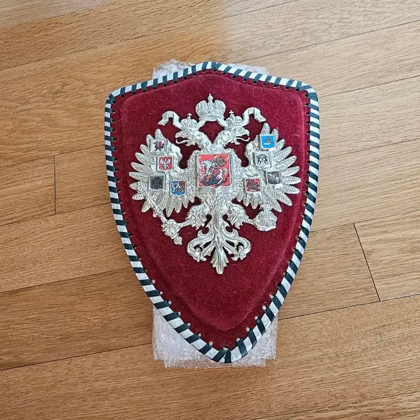[BUNJANG] Medieval Eagle Crown Wall Hanging Shield / 중세 시대 독수리 왕관 벽걸이 방패 팝니다