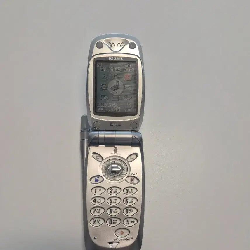 [BUNJANG] Docomo Y2K Silver Japanese Mock-up Phone / 실버 일본 고전 y2k 도코모 일본 핸드폰 모형폰 목업폰