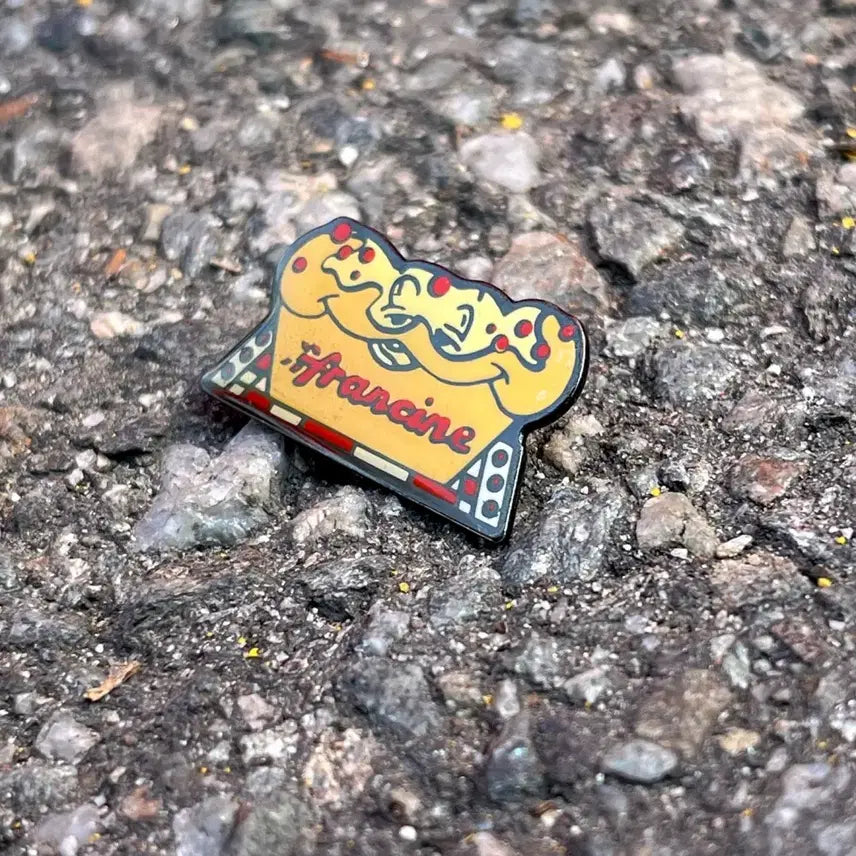 [BUNJANG] Francine "Muffin" French Vintage Badge Metal Brooch / FRANCINE 프랑수아즈머핀 프랑스뱃지 빈티지뱃지 A234