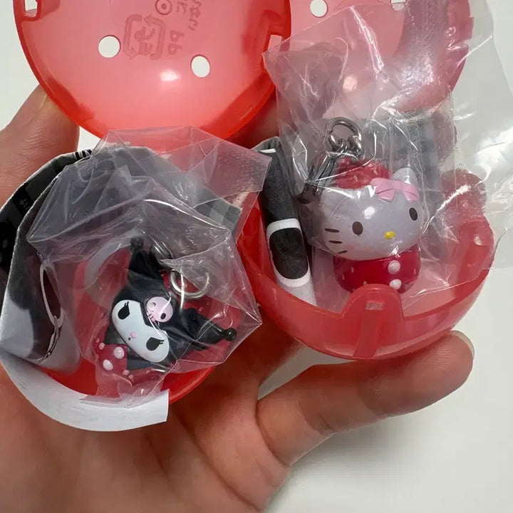 [BUNJANG] Sanrio Ichigo Strawberry Mezushi Gacha Kitty + Kuromi Bundle Set / 산리오 딸기(이치고) 메지루시 가챠 키티+쿠로미