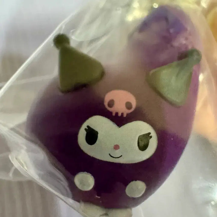 [BUNJANG] Sanrio Kuromi Vegetable Shokugan (Sealed) / (미개봉)산리오야채식완/쿠로미
