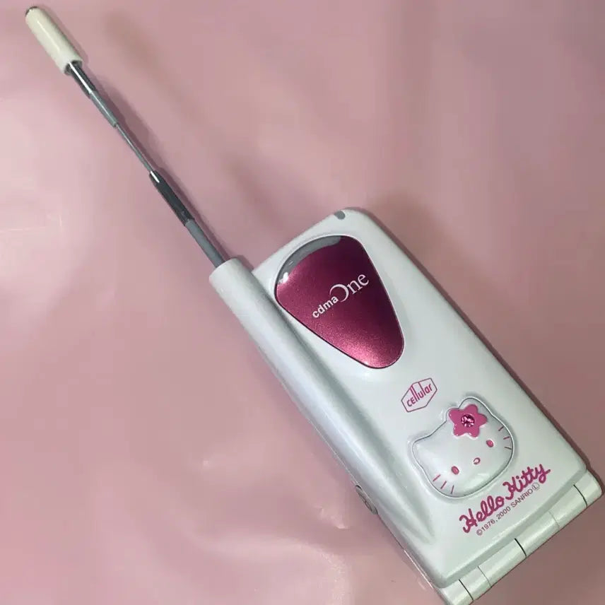 [BUNJANG] Docomo Hello Kitty Flip Phone Mock-up / 작동가능) 키티폰 일본 모형폰 목업폰 도코모 갸루폰 키링 스트랩