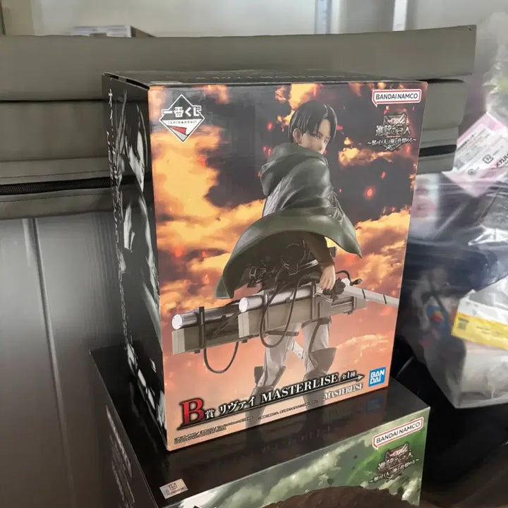[BUNJANG] Re:Zero B Prize Figure (Sealed) / 택포 10) 미개봉 리바이 B상 피규어