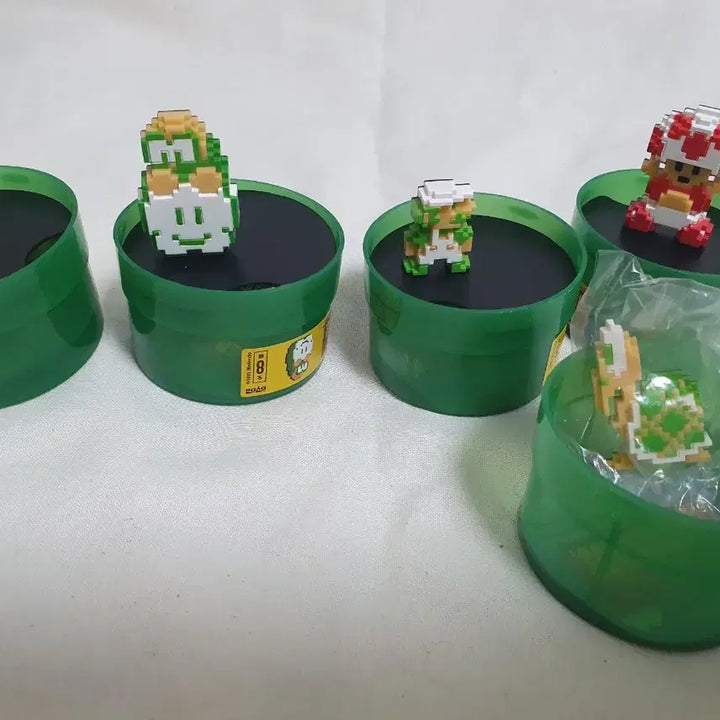 [BUNJANG] Dydo Super Mario 8-Bit Figure Capsule Set (5 Types) / dydo 슈퍼마리오 8비트 피규어 캡슐 5종